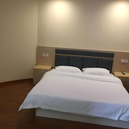 Greentree Inn Wuhu Fangte Second Phase Nanxiang Wanshang Express Hotel Εξωτερικό φωτογραφία